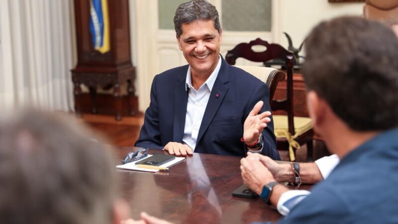 Governador Ricardo se reúne pela primeira vez com secretariado no Palácio Anchieta