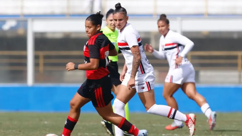 Flamengo vence São Paulo e abre vantagem na final do Brasileiro Feminino Sub-20