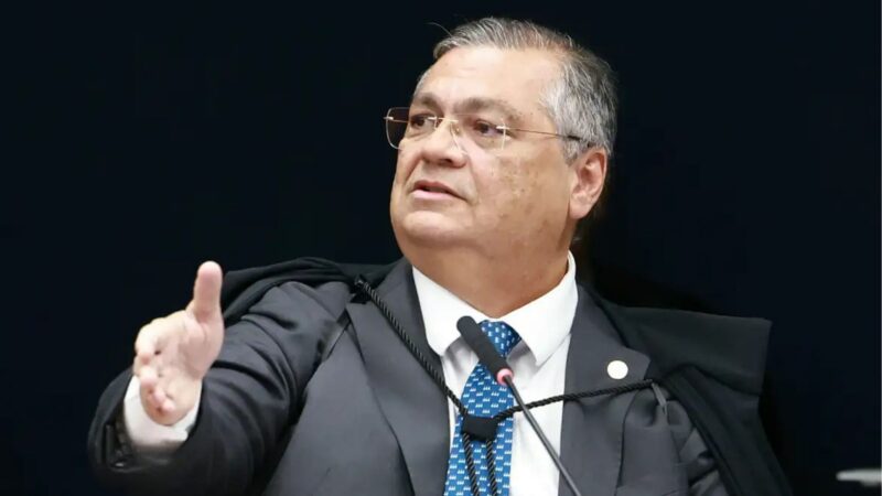 Ministro do STF nega liberdade a Deolane Bezerra