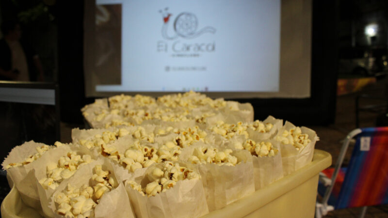 Cineclube El Caracol promove sessão de cinema no Viaduto Caramuru