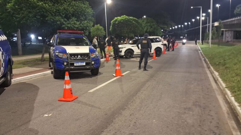 Maio Amarelo: mais de 220 motoristas passam por teste do bafômetro em blitz da Guarda de Vitória