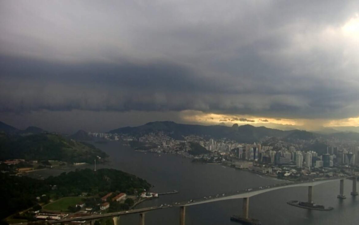 Tempestades colocam 31 cidades do Espírito Santo em alerta nesta quarta-feira