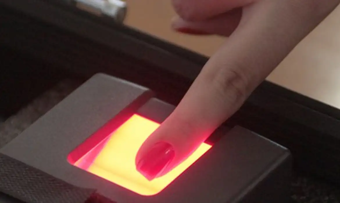 Prazo para regularizar o título de eleitor termina na quarta-feira (6)