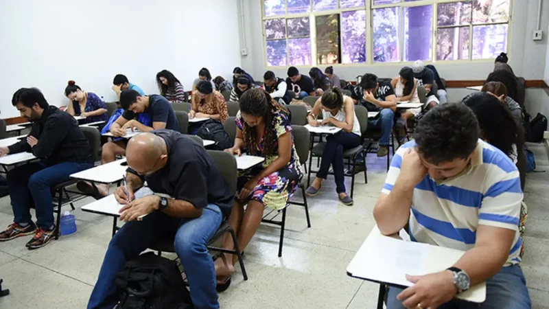 Encceja 2026: inscrições se encerram nesta sexta-feira (15)