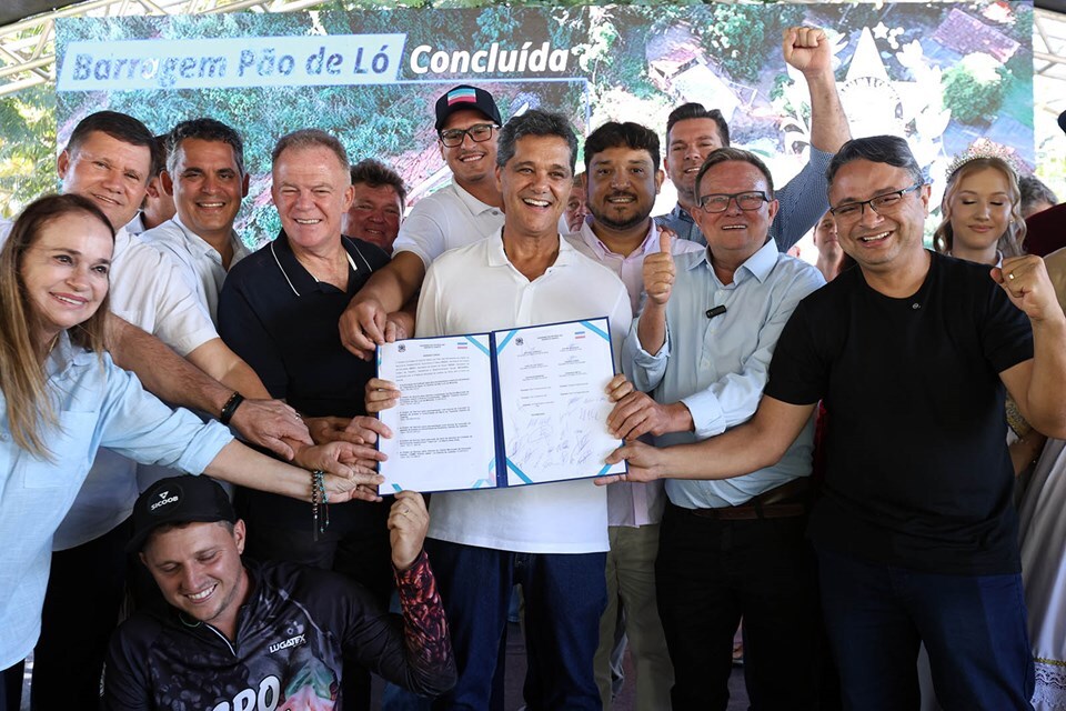 Governador Ricardo Ferraço anuncia novos investimentos e inaugura obras em Laranja da Terra