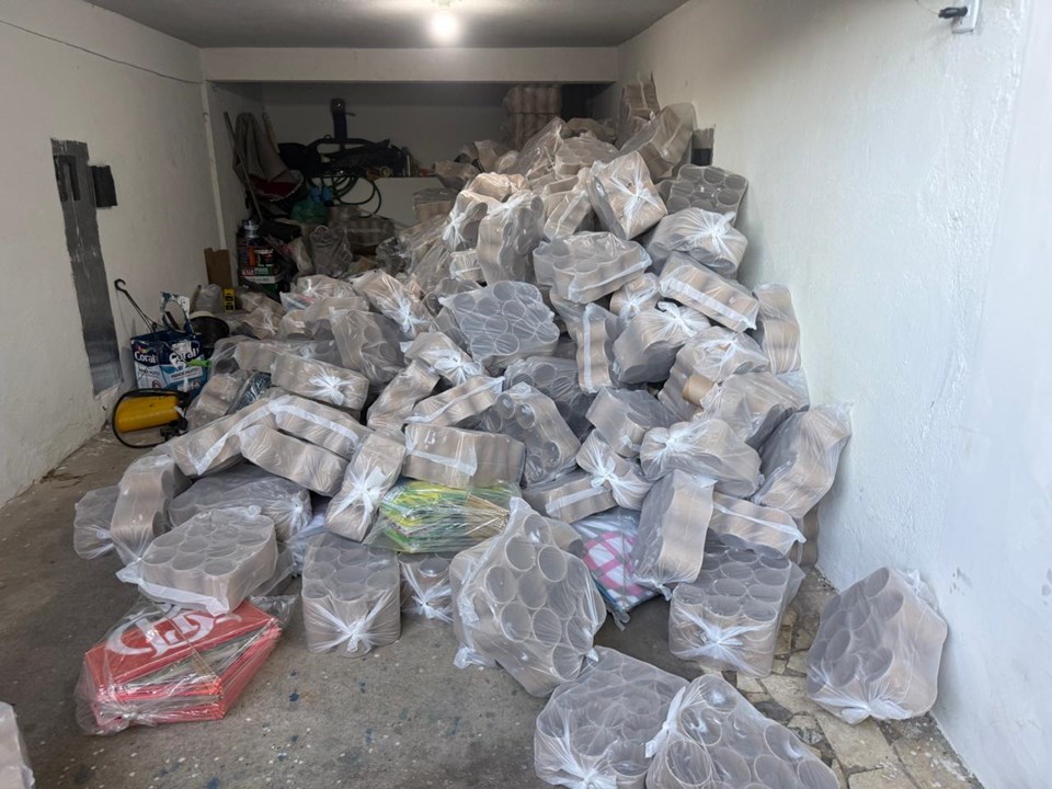 Polícia Civil apreende armas, fogos e linhas chilenas em ação em Cariacica
