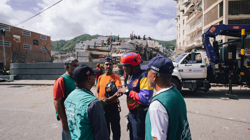ADRA coordena ajuda após fortes terremotos na VenezuelaA agência humanitária adventista ativou seu plano de emergência e trabalha em conjunto com a Igreja Adventista na Venezuela para localizar membros e prestar assistência às pessoas afetadas.