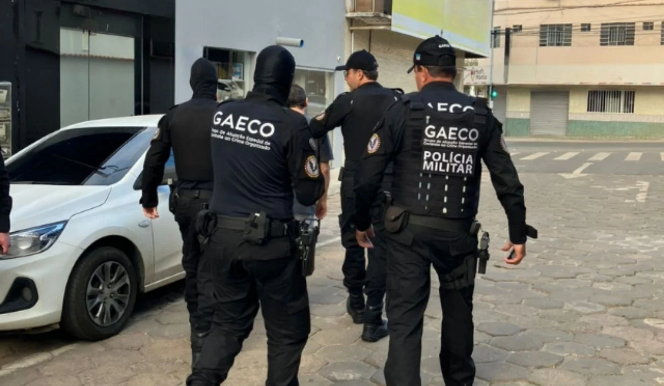 Operação “Prioridade Absoluta”: MPES combate abuso sexual infantil em Pinheiros (ES)Ação do Ministério Público cumpre mandados de prisão e busca contra crimes digitais envolvendo crianças e adolescentes no Norte do Espírito Santo
