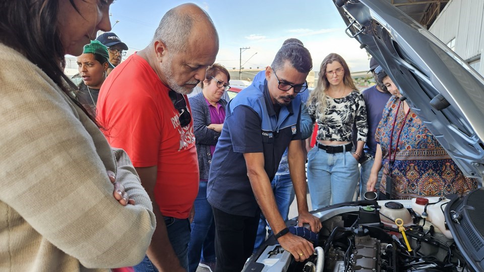 Detran|ES abre 120 vagas gratuitas para cursos de Mecânica Básica de Moto e Carro na Grande Vitória