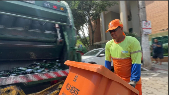 Coleta de lixo em Vitória terá horário especial durante jogos do Brasil na Copa do MundoProfissionais da limpeza urbana poderão acompanhar as partidas da Seleção Brasileira sem prejuízo aos serviços de coleta de resíduos na capital