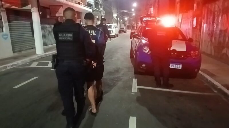 Guarda de Vitória detém jovem embriagado e sem CNH após tentativa de fuga no Centro