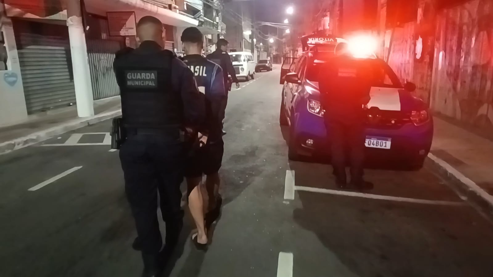 Guarda de Vitória detém jovem embriagado e sem CNH após tentativa de fuga no Centro
