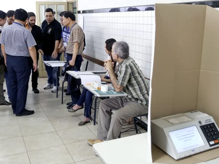 Mesários das eleições de outubro começam a receber cartas de convocação; saiba como funciona