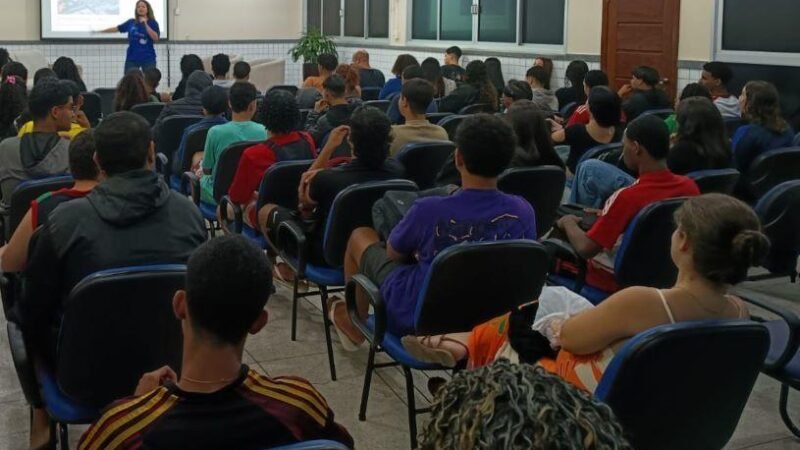 Serra amplia ações de educação empreendedora nas escolas